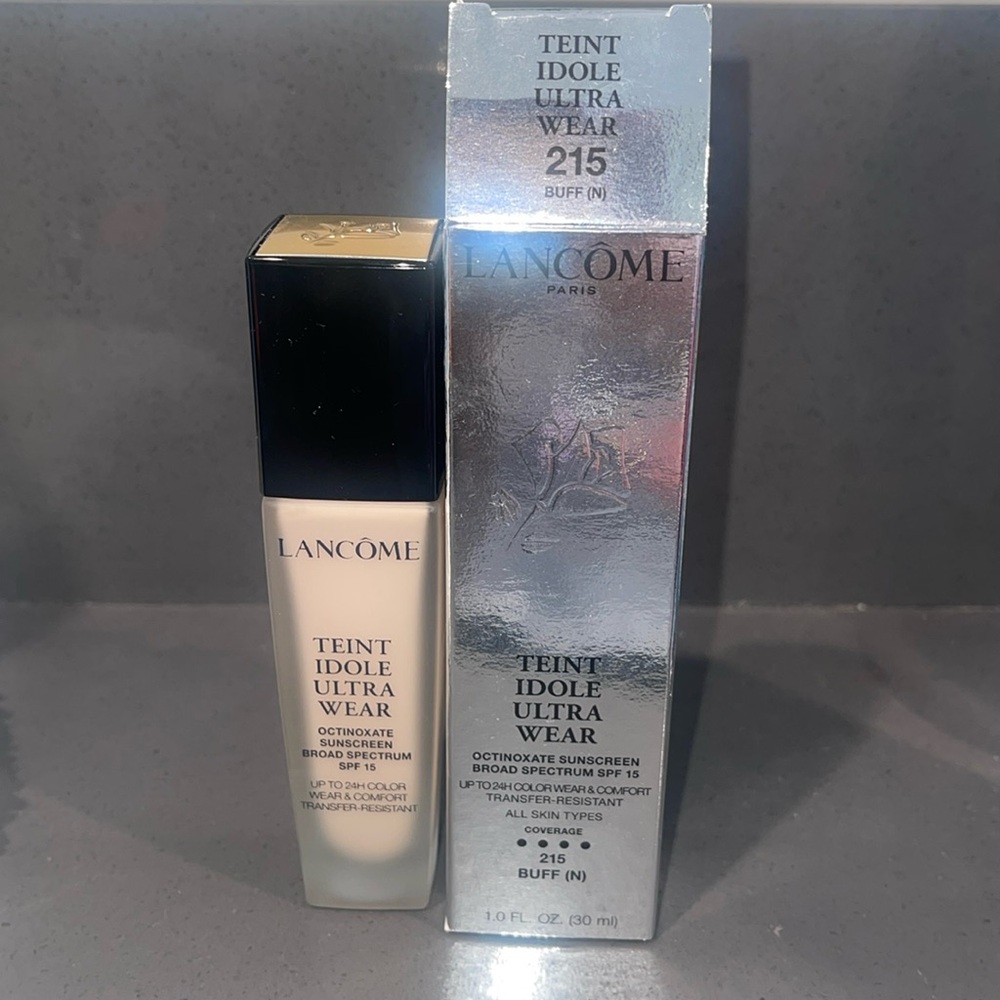 ❤️NEW!!!❤️ Lancome Silver Foundation Teint Idole Ultra Wear. 215 Buff (N)